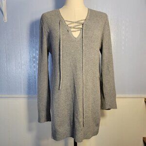 Alya by Francescas Small Light Gray Lace Up High Side Slit Long Sleeve Sweater
